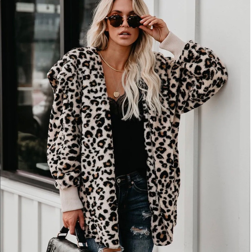 NWT Vici Dolls Leopard Pocketed Cardigan one size